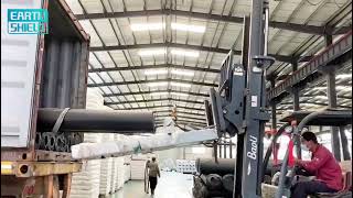 How to load the geomembrane into the container?