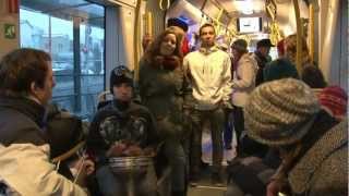 Video thumbnail of "FlashMob in tramvaiul MOV din Cluj-Napoca 21.12.2012"