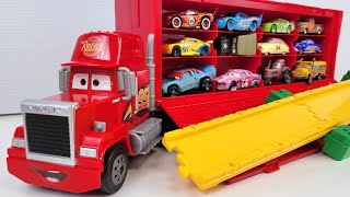 トミカ☆トミカのミニカーを坂道で走らせ大きなトレーラーに収納しよ☆Put the Tomica minicar into the big trailer!