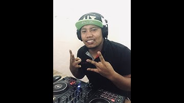 Dj Haulix practicing House, trap, techno at his home Setup