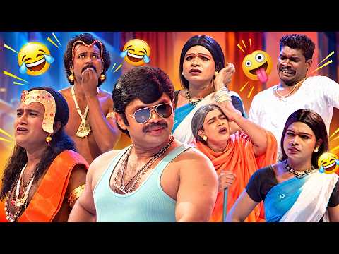 എല്ലാരും പറയുന്നൂ ഞാൻ ഒരു ഗന്ധർവ്വൻ ആണെന്ന് 😂 | Black & White Comedy Show | Malayalam Stage Shows