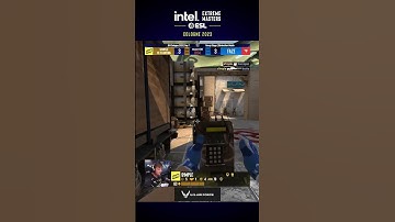 s1mple is SO FAST in the clutch #s1mple #csgo #cs2 #counterstrike #cs2moments