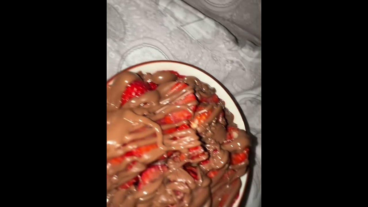 Видео взято из тик тока! #рек #рекомендации #клубника #шоколад # ...