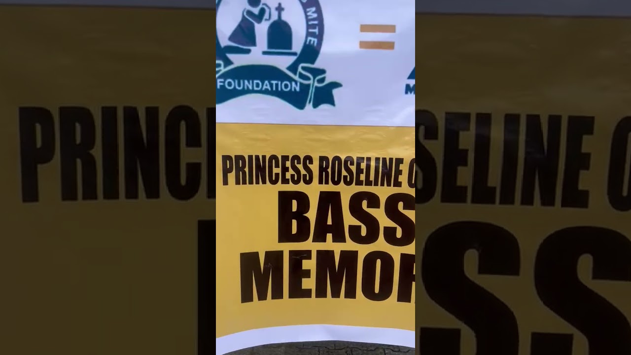 Mmaette Foundation feeding widows in Warri. Part 2