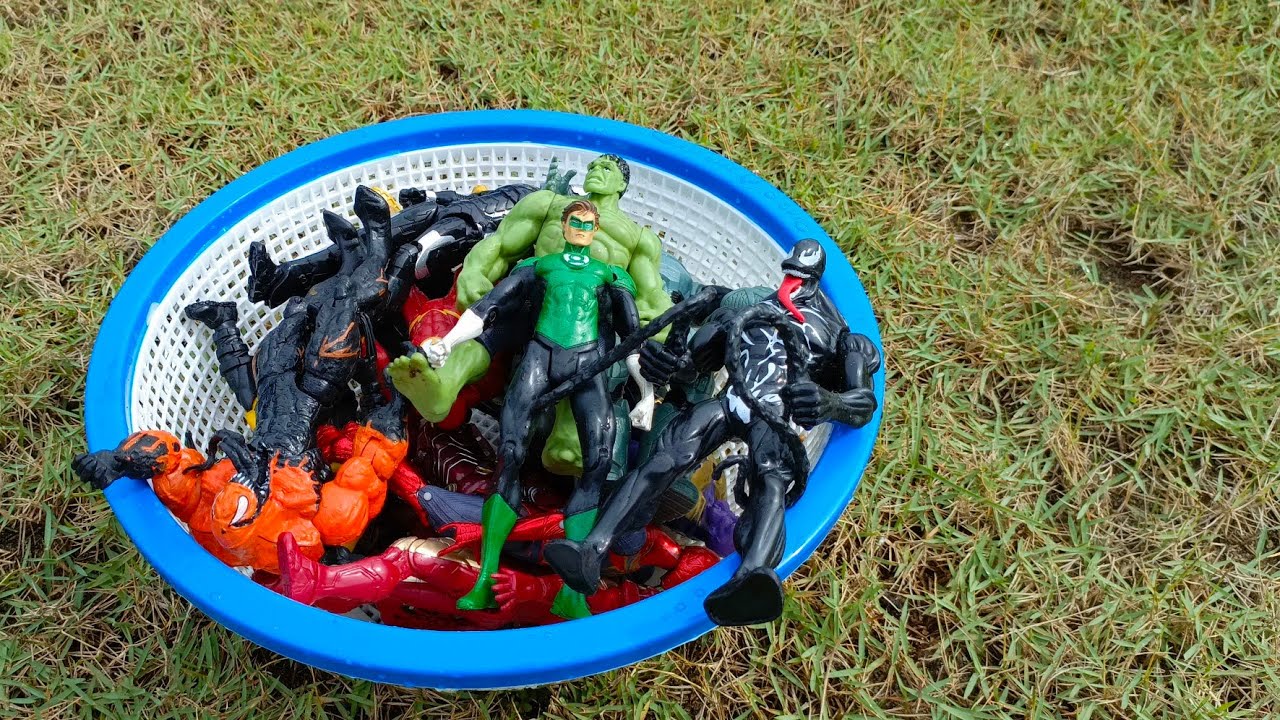 unboxing toys/cars/tayo/superheroes avengers/spiderman/hulk/iron man/captain Amerika