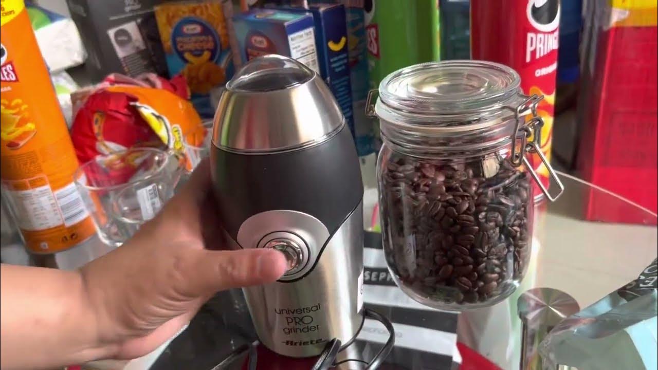 How to grind coffee beans using Ariete coffee grinder brewed coffee