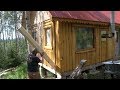 Alaska Log Cabin Project  .....putting in the final logs