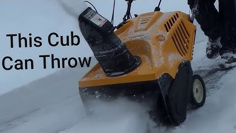 Cub Cadet 221L Snowblower in Action