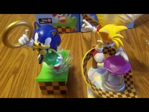 gamestop sonic statue