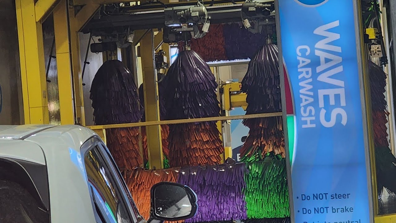 WashTec SoftLine 2 Tunnel at Waves Car wash in Gungahlin, ACT (2023 Revisit) YouTube