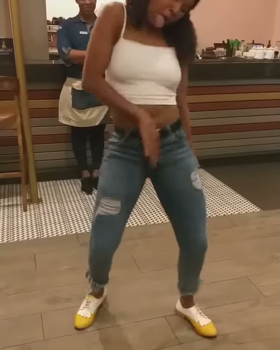 south-african-dancer-zintle-kwaaiman-goes-crazy-at-news-cafe-east