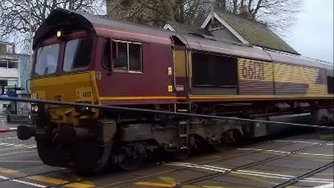 Class 66 66121 At Lincoln - 08/03/17