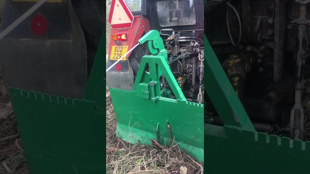 Naviják od bibose těžba na stráni.