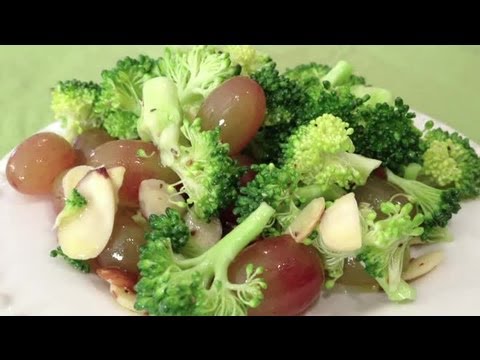 Broccoli, Grape & Almond Salad : Broccoli Recipes