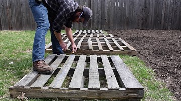 Building a Pallet Fence Part 1; using FREE reclaimed materials for zero-waste construction