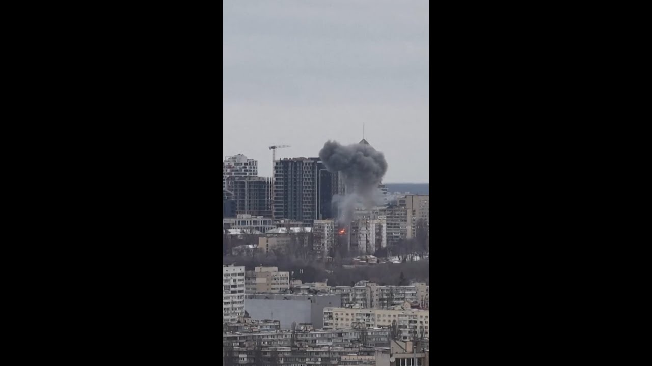 Russia launches massive attack on Kyiv