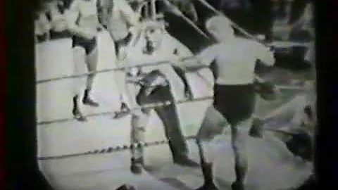Eddie Graham & Dr. Jerry Graham vs Luis Martinez &...