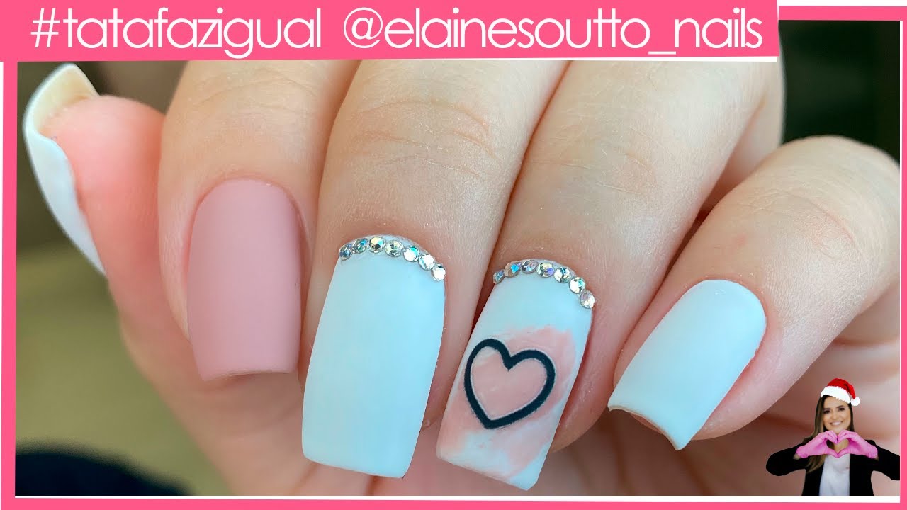 Unhas Brancas Decoradas