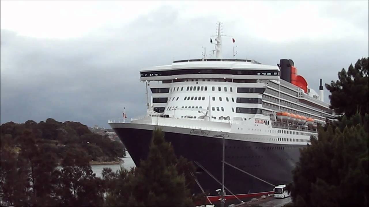 PottsPoint Tv QM2 Woolloomooloo Bay 22022011