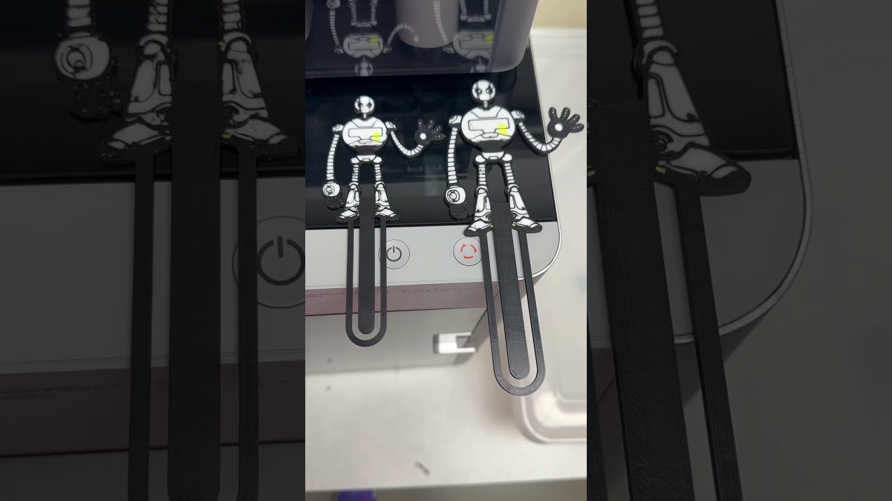 🌿 WILD Robot-Inspired Bookmark!  🤖📏