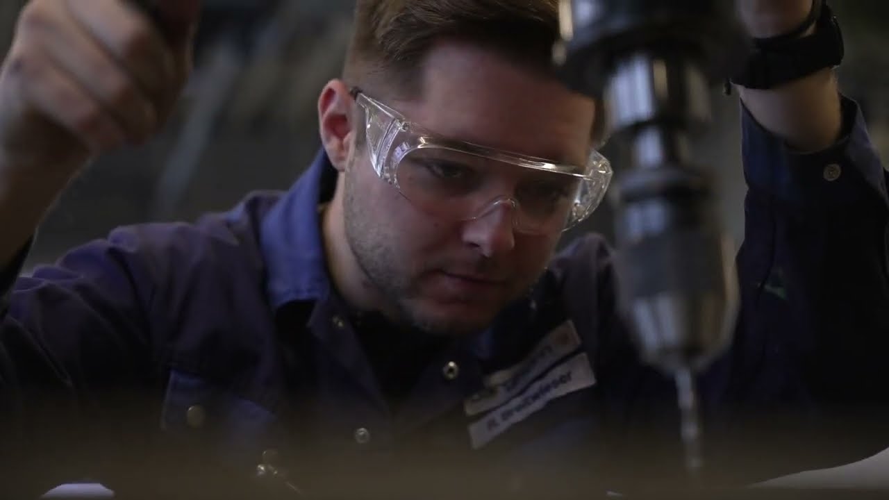 #EINFACHMACHEN, René - Ausbildung: Feinwerkmechaniker