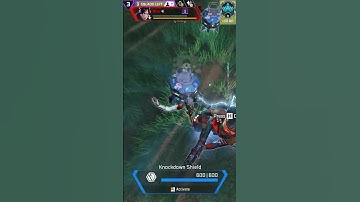 Wraith’s Portal Saves the Squad!