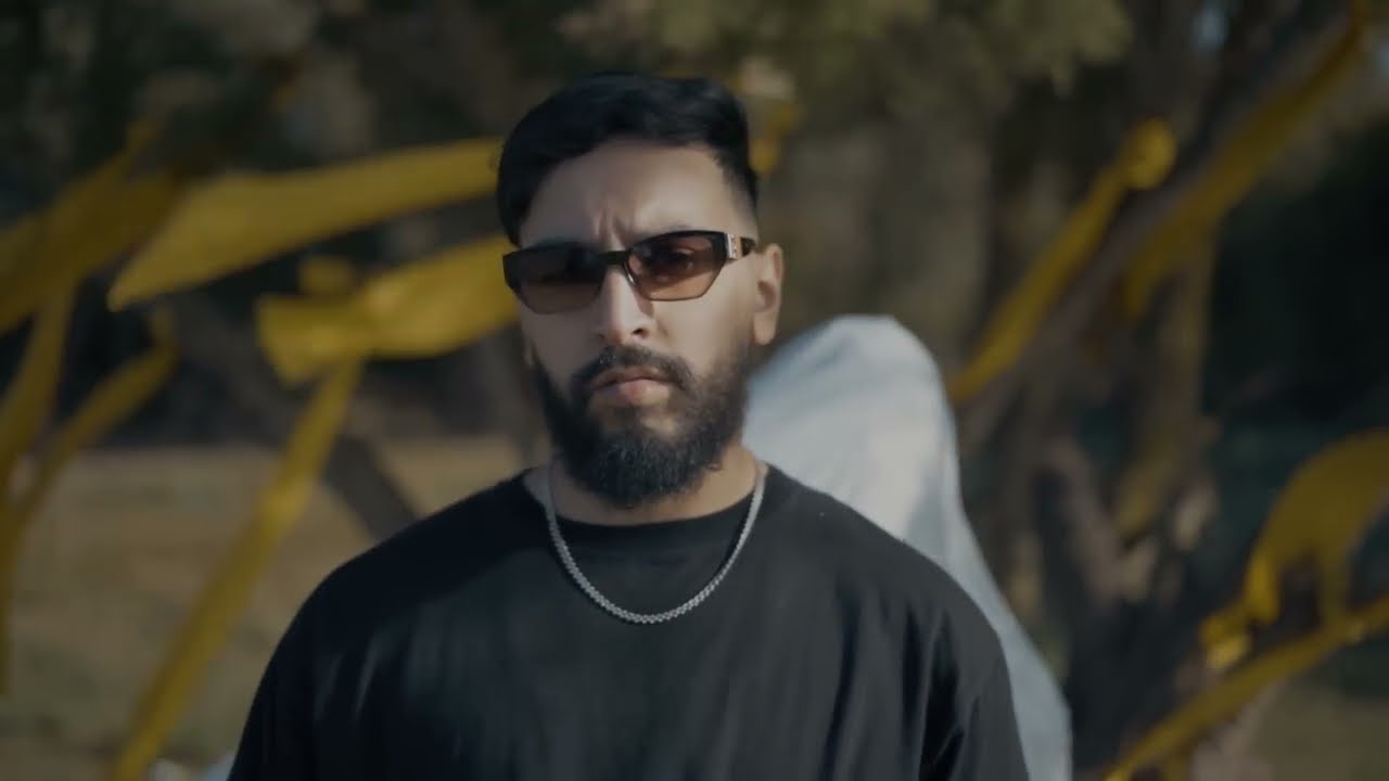Badroo - SOTA (Official Music Video) بدرو - سوطا adlı videoyu YouTube'da izle Badroo - SOTA (Official Music Video) بدرو - سوطا adlı videoyu YouTube'da izle
