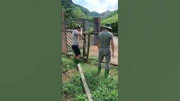 Chôn nốt cọc bê tông và hoàn thành hàng rào lưới gai 🌷#gardendiary #nhậtkýởvườn