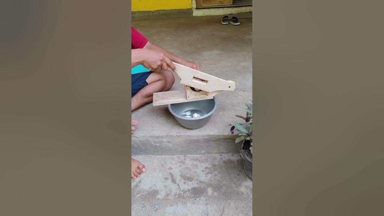 Super sharp creative tool for splitting cassava -Agriculture farming #shorts