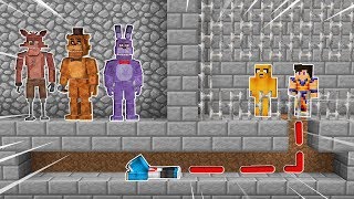 RETO DE LA BASE VS ANIMATRONICOS FIVE NIGHTS AT FREDDY'S 😱🐻 MINECRAFT FNAF CON MIKECRACK Y SPARTA