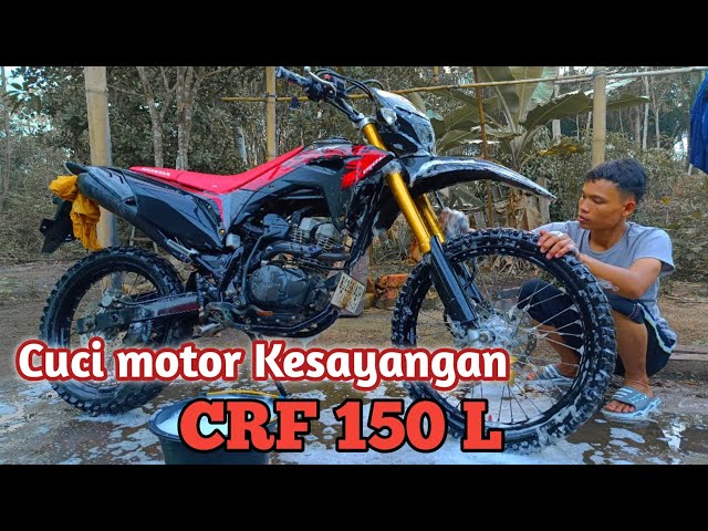 Cuci Motor CRF 150L | MOTOR KESAYANGAN class=