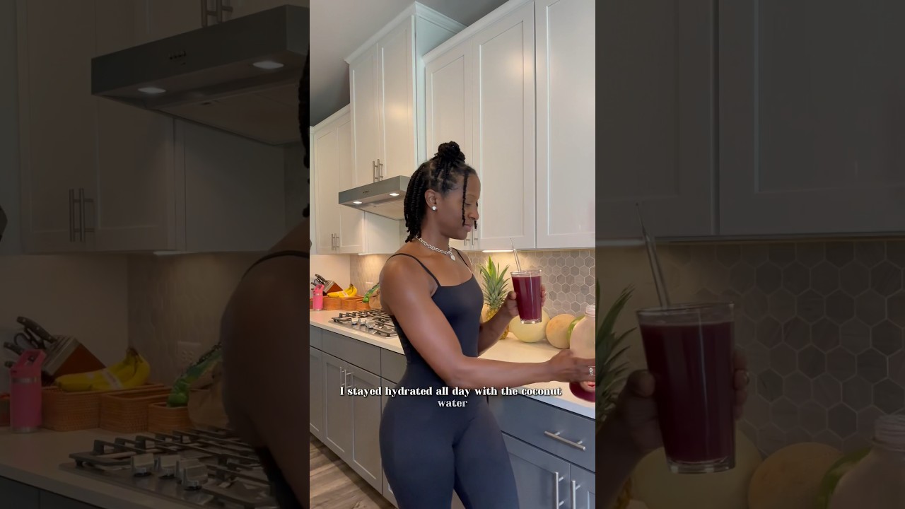 Eating ONLY fruit for 5 DAYS 🤯 Day 2