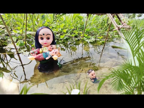 वीडियो: एक चायदानी पर एक गुड़िया कैसे सीना है