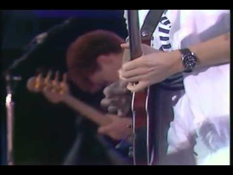 Queen - It's A Kind Of Magic Live Wembley