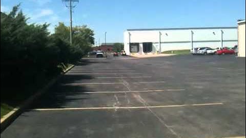 2011 Can-Am Commander 1000 XT vs 2011 Polaris RZR S