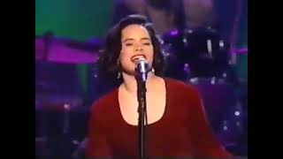 10,000 Maniacs &amp; Natalie Merchant - These Are The Days (Live - MTV Rock N&#39; Roll Ball - 1993)