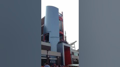 Clemson Oculus & Band Before Tiger Walk