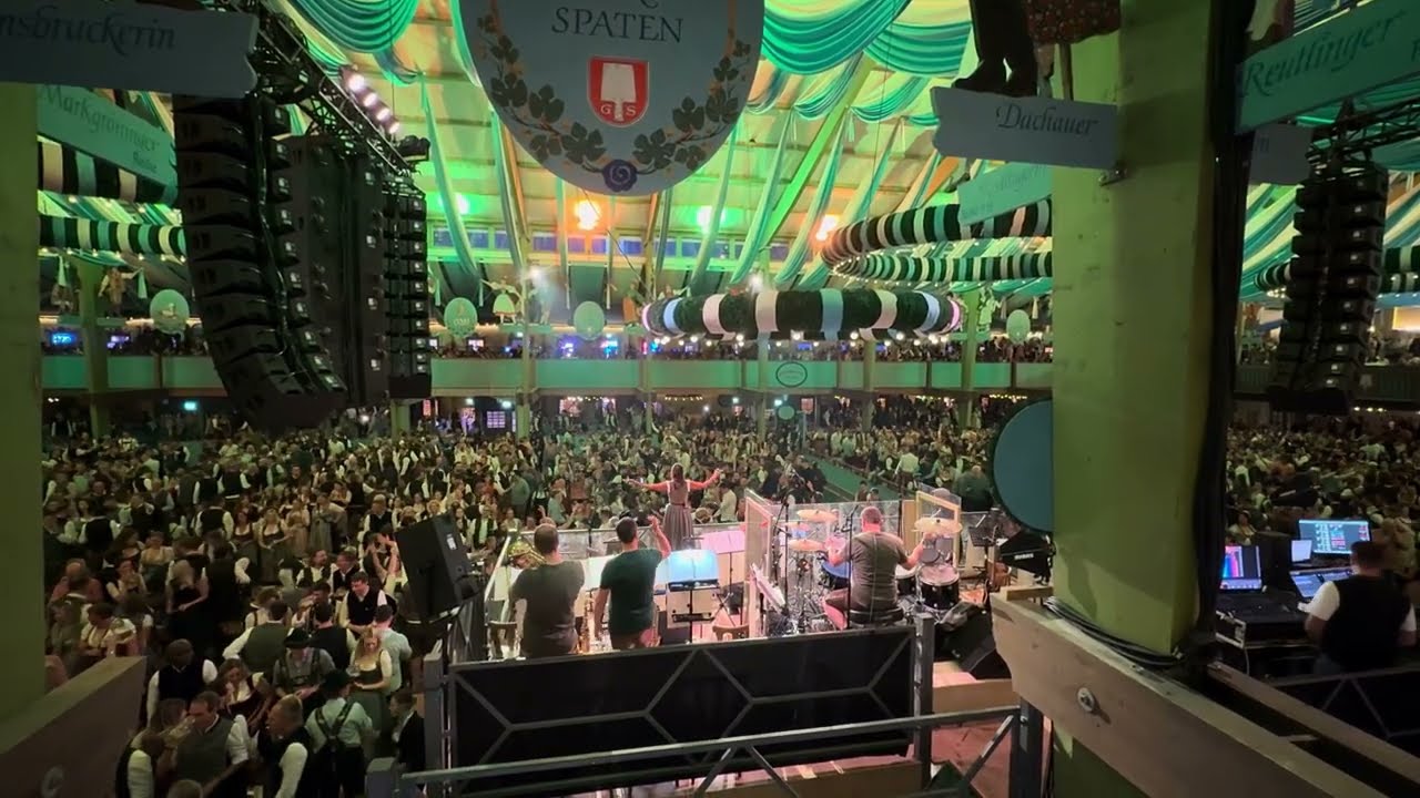 Wackelkontakt 20 Uhr Wiesn Abendprogramm geht los. 