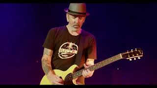 Social Distortion - She's a Knockout {great version}