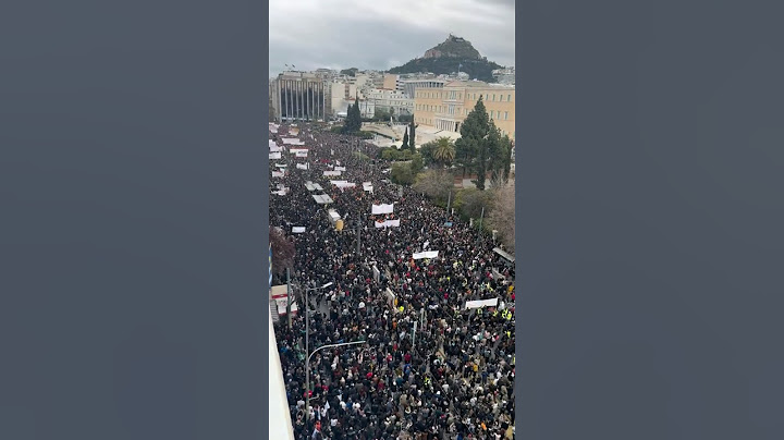 Τέμπη - «Βουλιάζει» το Σύνταγμα από διαδηλωτές