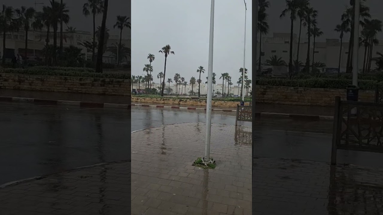 أمطار غزيرة في هده  اللحظة وغير مذكورة في موقع الطقس  سبحان الله