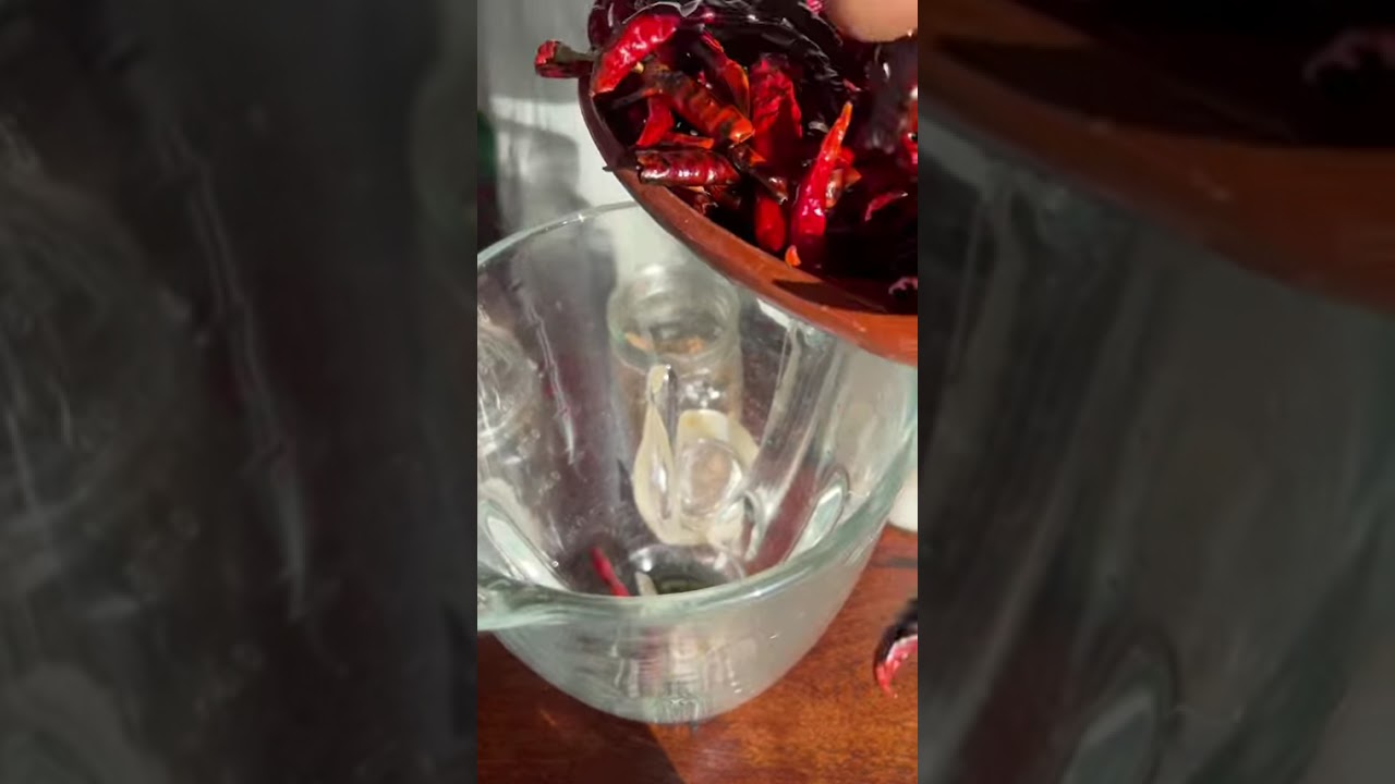 Hoy preparé unos ricos tacos  les dejo la receta de cómo prepararlos y la receta de la salsa roja qu