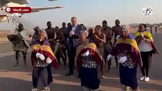 بالرقص والغناء .. شاهد كيف تم استقبال وزير الخارجية الروسي سيرغي لافروف في جنوب إفريقيا