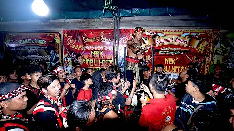 PERAYAAN ULTAH NEK BAMBU HITAM HUJAN TETAP RAMAI  ...