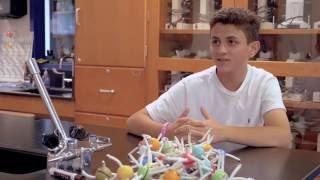 Students React to Happy Atoms
