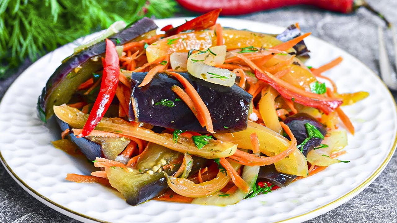 Жареные баклажаны по корейски быстрого приготовления. Баклажаны маринованные по корейски. Рецепт быстрых синеньких по корейски. Баклажаны по-корейски. Жареные баклажаны по корейски.