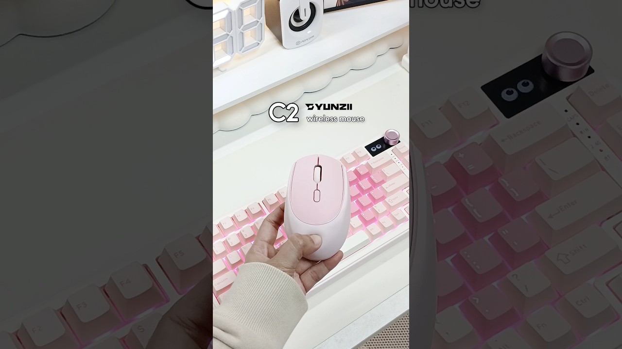 🖱️ the yunzii c2 mouse feels like a tiny cloud in my palm, making late-night scrolls calm and cozy