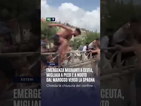 Video Emergenza migranti a Ceuta, migliaia a piedi e a nuoto dal Marocco verso la Spagna