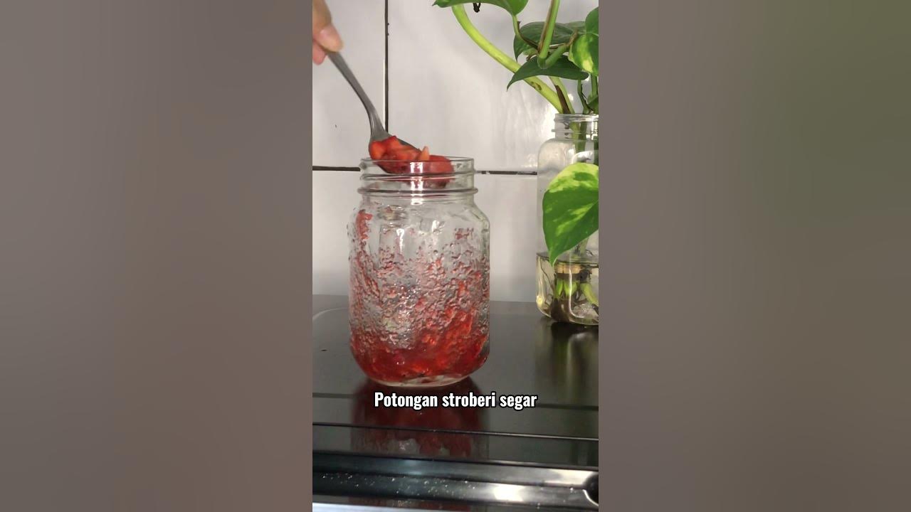 Bikin Matcha Strawberry Milk, cuma pakai 4 bahan | matcha strawberry drink idea