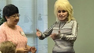 Celebrity Dolly Parton Surprises Senior Citizens in Her Hometown Net Worth